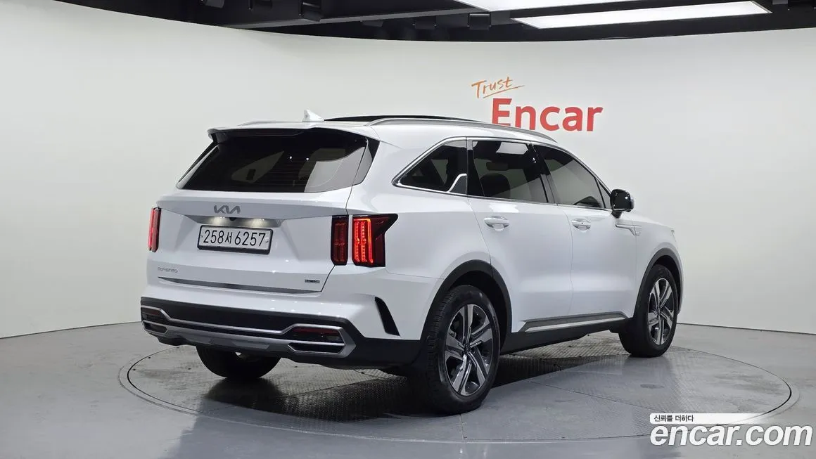 Kia Sorento 2023 из KR, фото 2