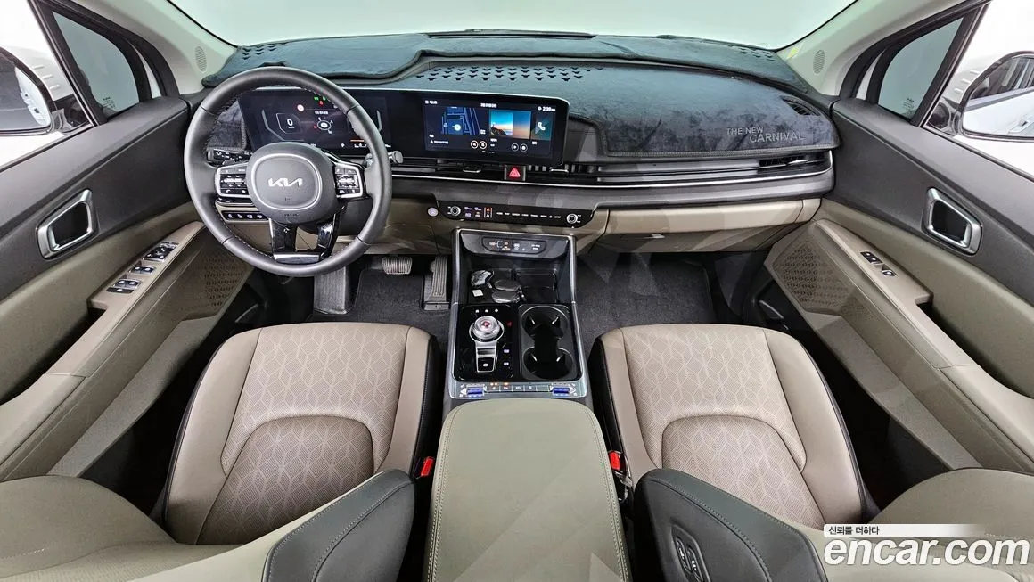 Kia Carnival — фото 10