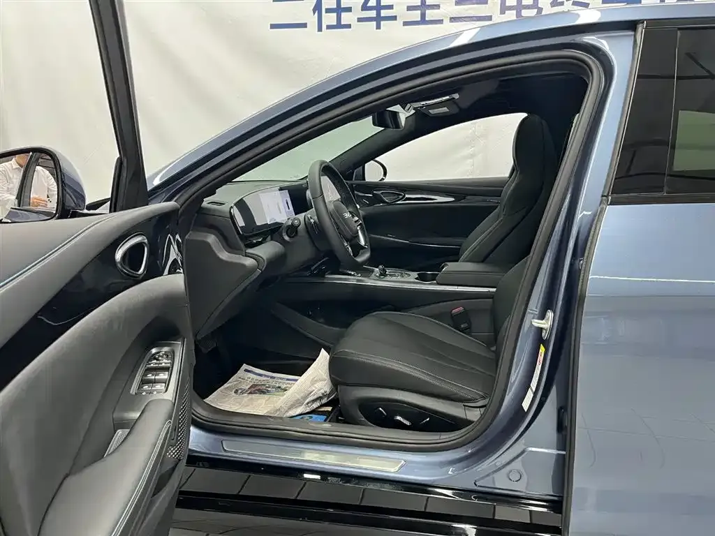 BYD Seal — фото 9