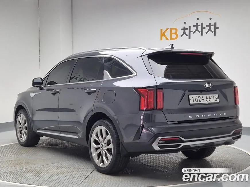 Kia Sorento — фото 3