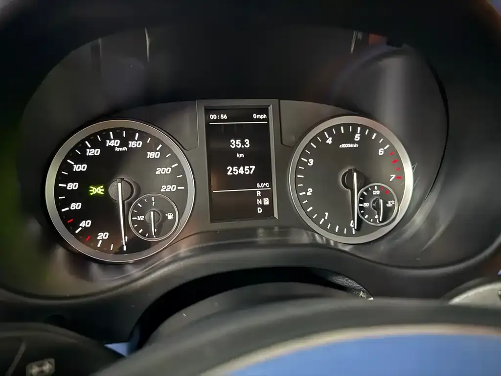 Mercedes-Benz Vito 2023 из CN, фото 3