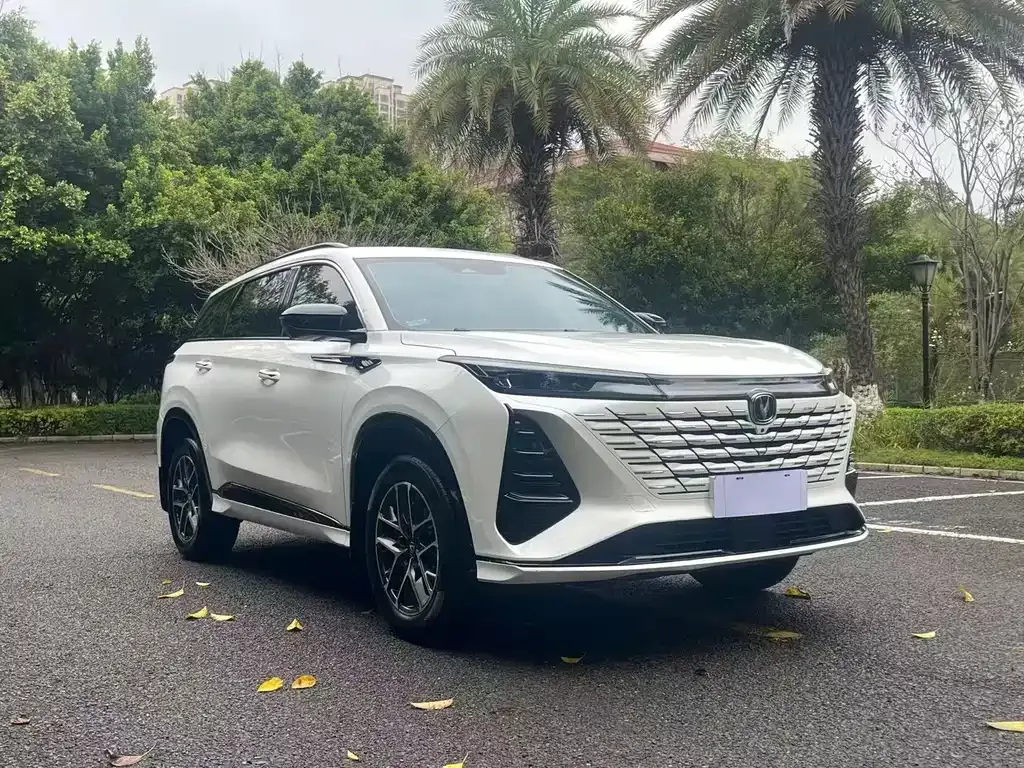 Changan CS75PLUS — фото 4