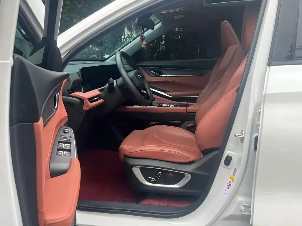 Changan CS75PLUS — фото 2