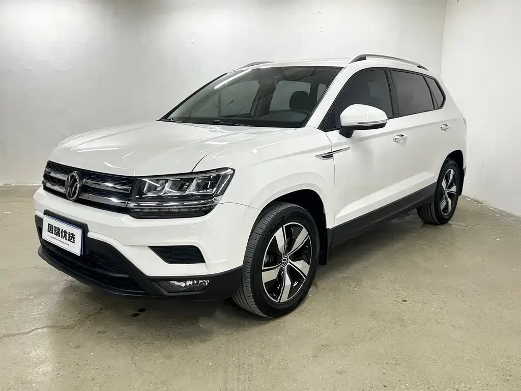 Volkswagen Tharu — фото 1