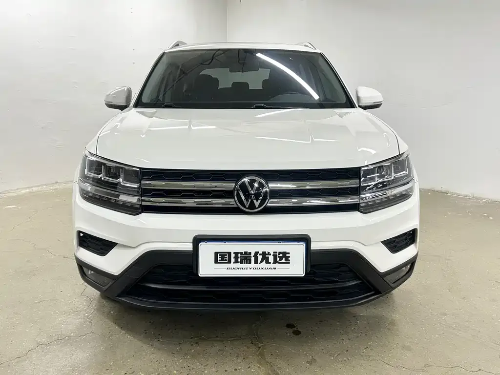 Volkswagen Tharu — фото 9