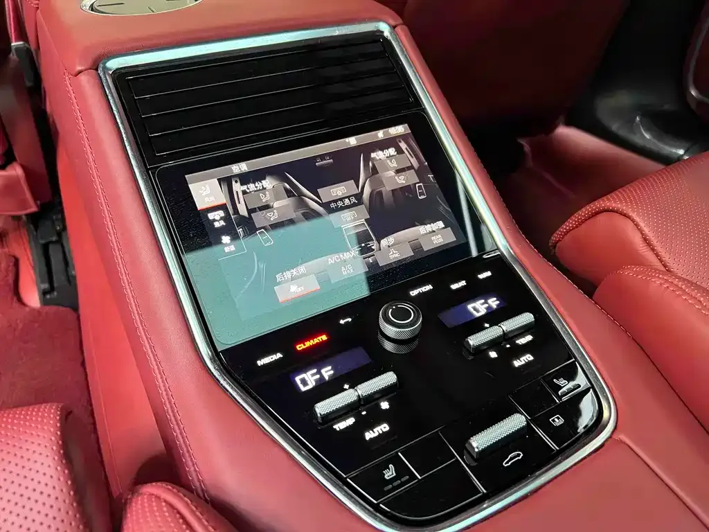 Porsche Panamera — фото 10