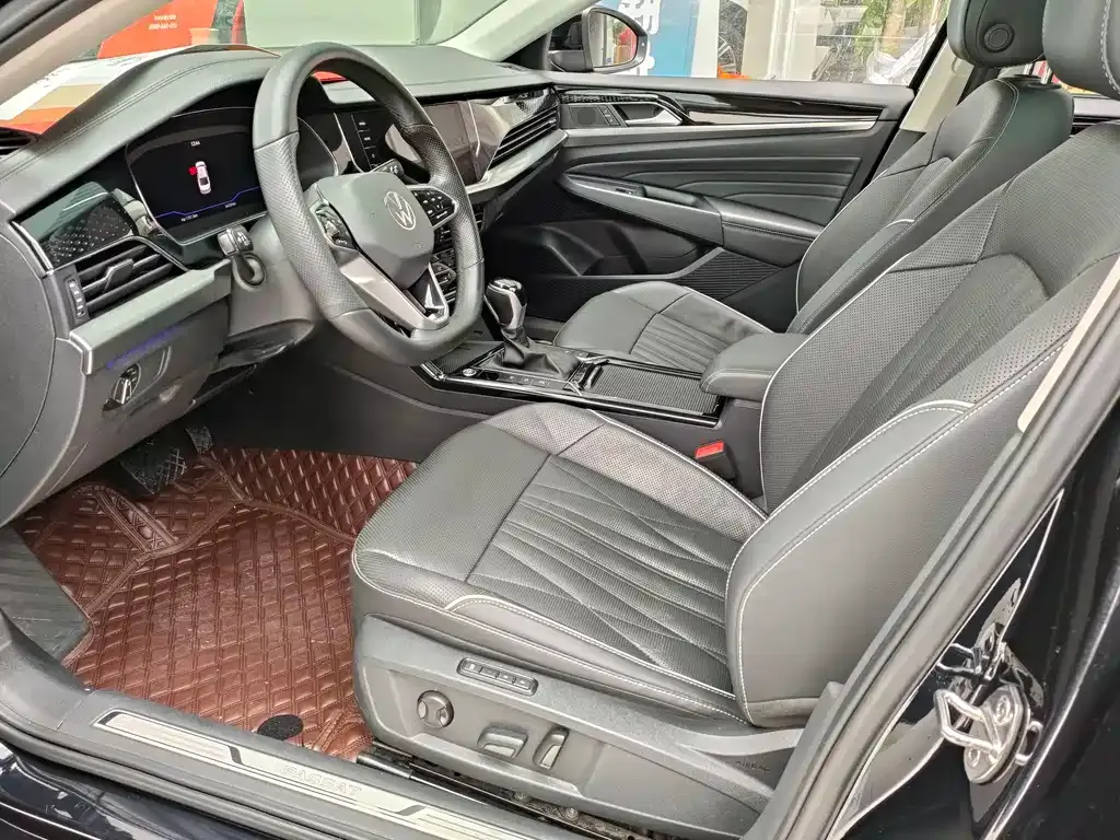 Volkswagen Passat 2022 из CN, фото 2