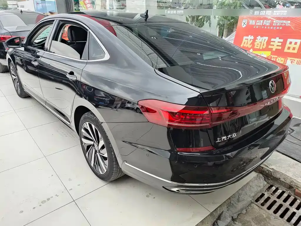 Volkswagen Passat 2022 из CN, фото 3