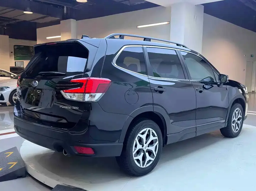 Subaru Forester 2022 из CN, фото 6