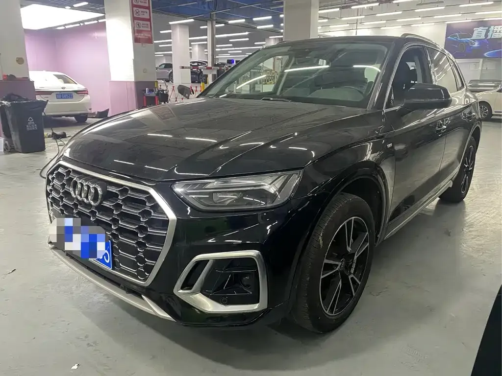 Audi Q5L 2022 из CN, фото 1