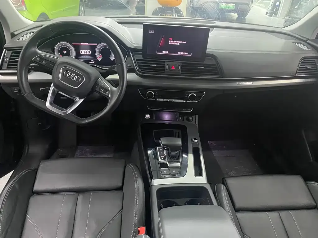 Audi Q5L 2022 из CN, фото 4