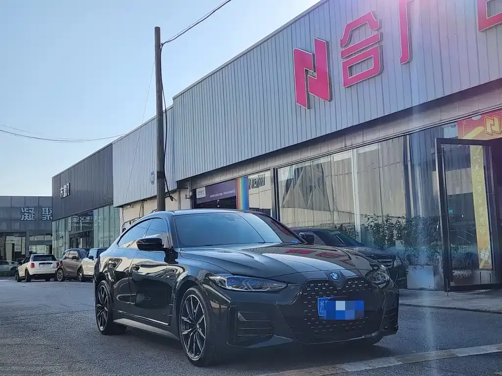 BMW 4 Series 2023 из CN, фото 2