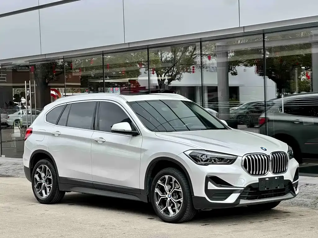 BMW X1 — фото 3