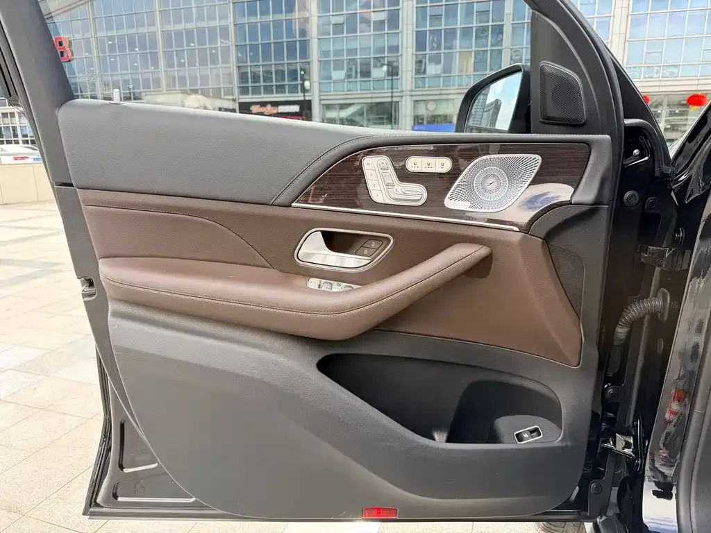 Mercedes-Benz GLS 2024 из CN, фото 2