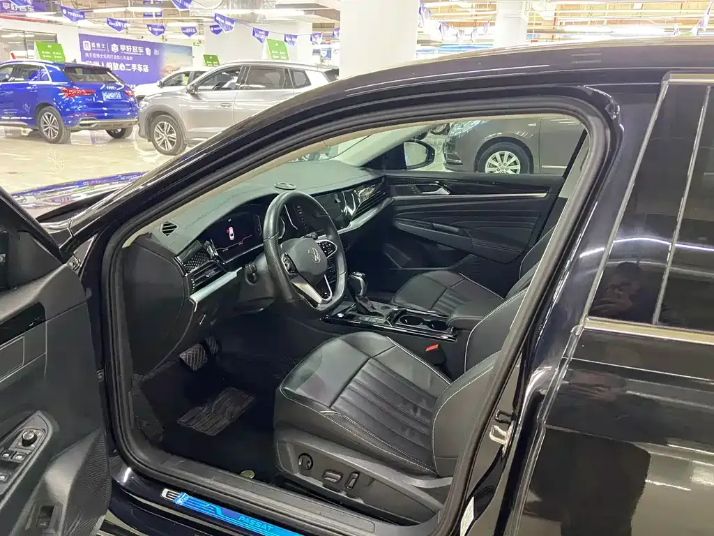Volkswagen Passat 2023 из CN, фото 6