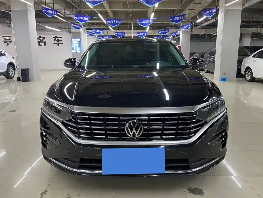 Volkswagen Passat 2023 из CN, фото 4