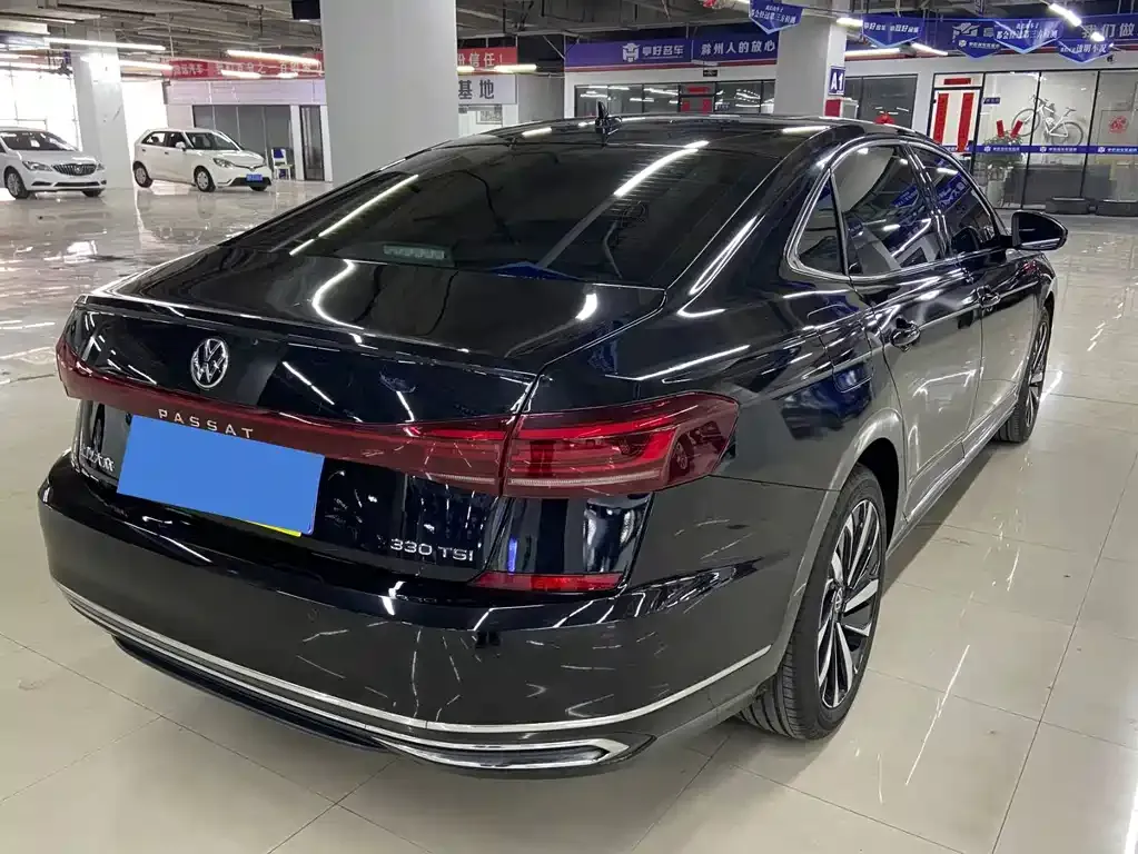 Volkswagen Passat 2023 из CN, фото 7