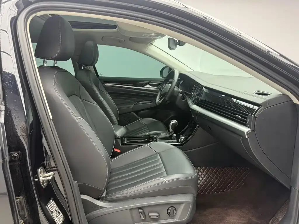 Volkswagen Passat — фото 7