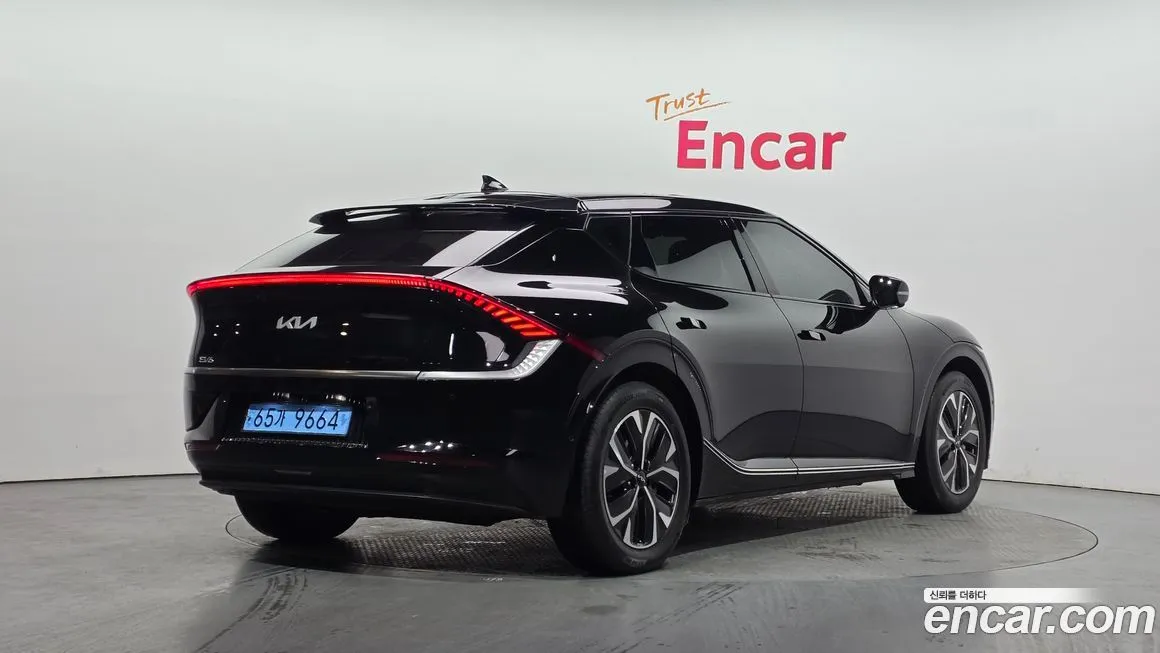 Kia EV6 — фото 2
