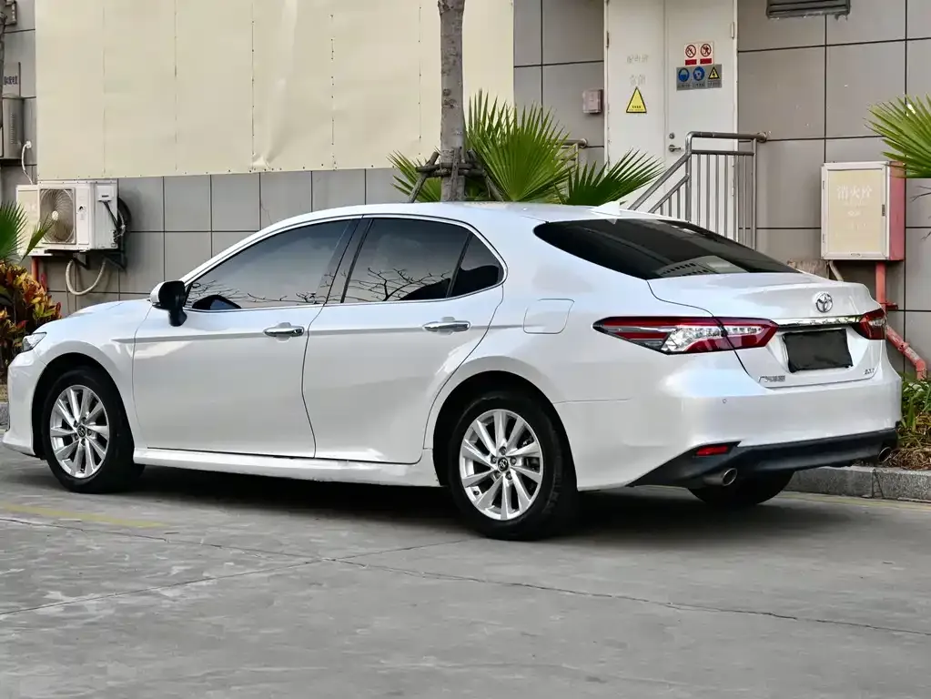 Toyota Camry 2022 из CN, фото 9