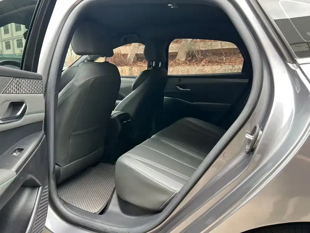 BYD Qin PLUS 2025 из CN, фото 4