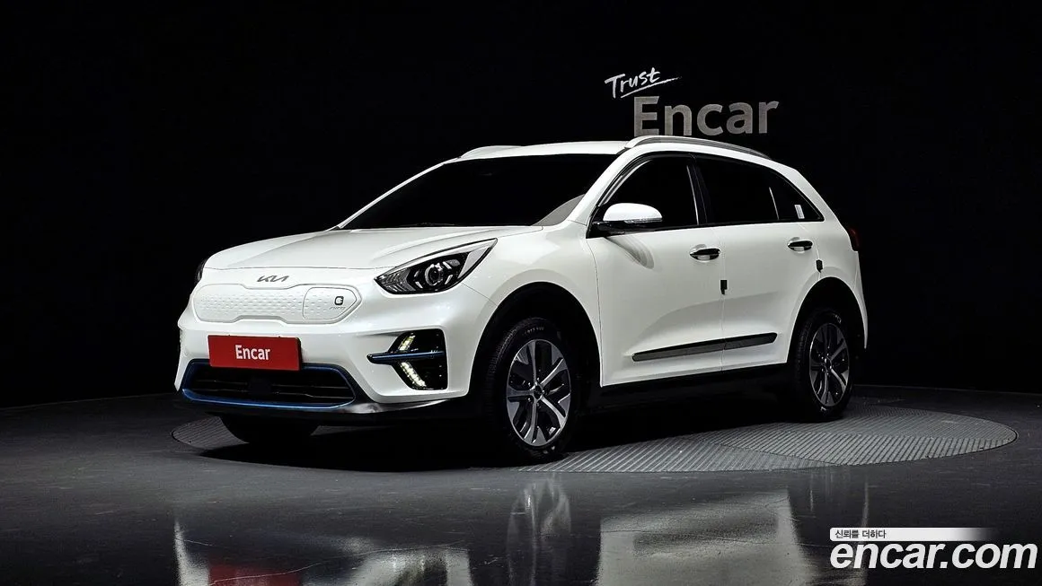 Kia Niro — фото 1
