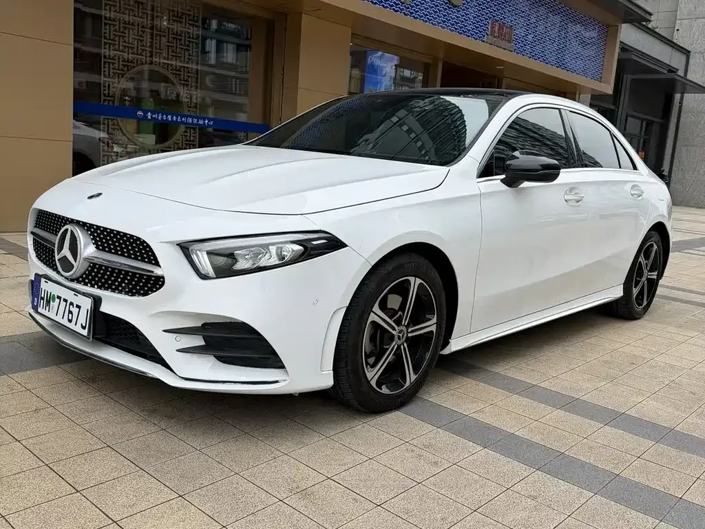 Mercedes-Benz A-Class — фото 1