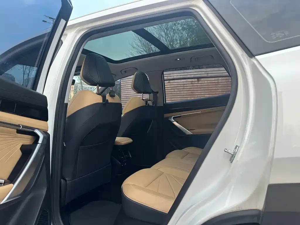 Geely Boyue L 2023 из CN, фото 4