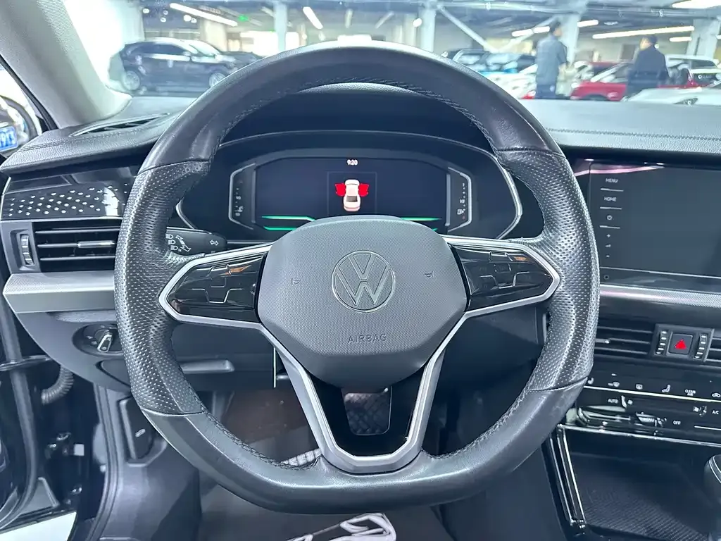 Volkswagen Passat 2023 из CN, фото 7