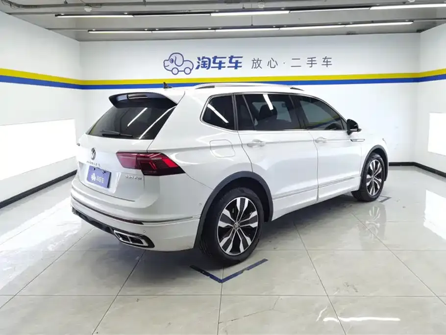 Volkswagen Tiguan L 2022 из CN, фото 4