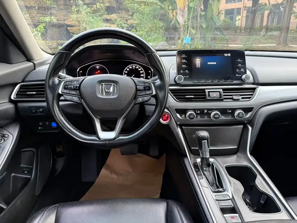 Honda Accord — фото 5