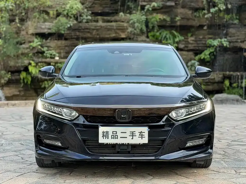 Honda Accord — фото 4