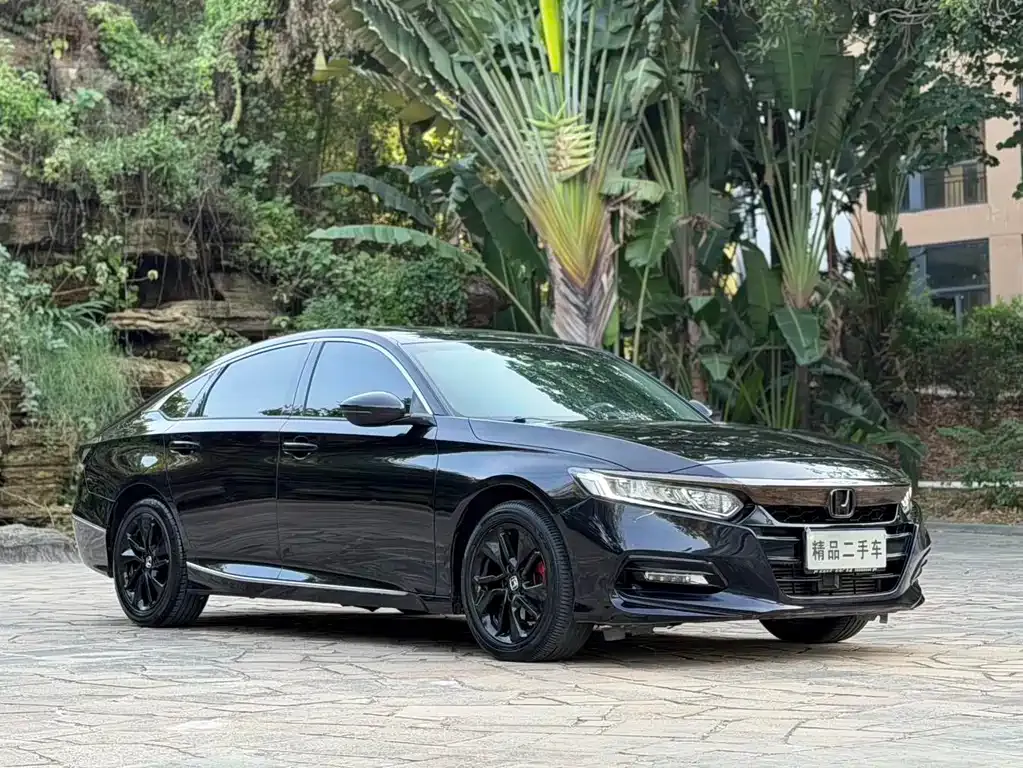 Honda Accord — фото 7