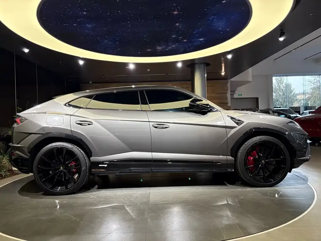 Lamborghini Urus 2024 из CN, фото 4