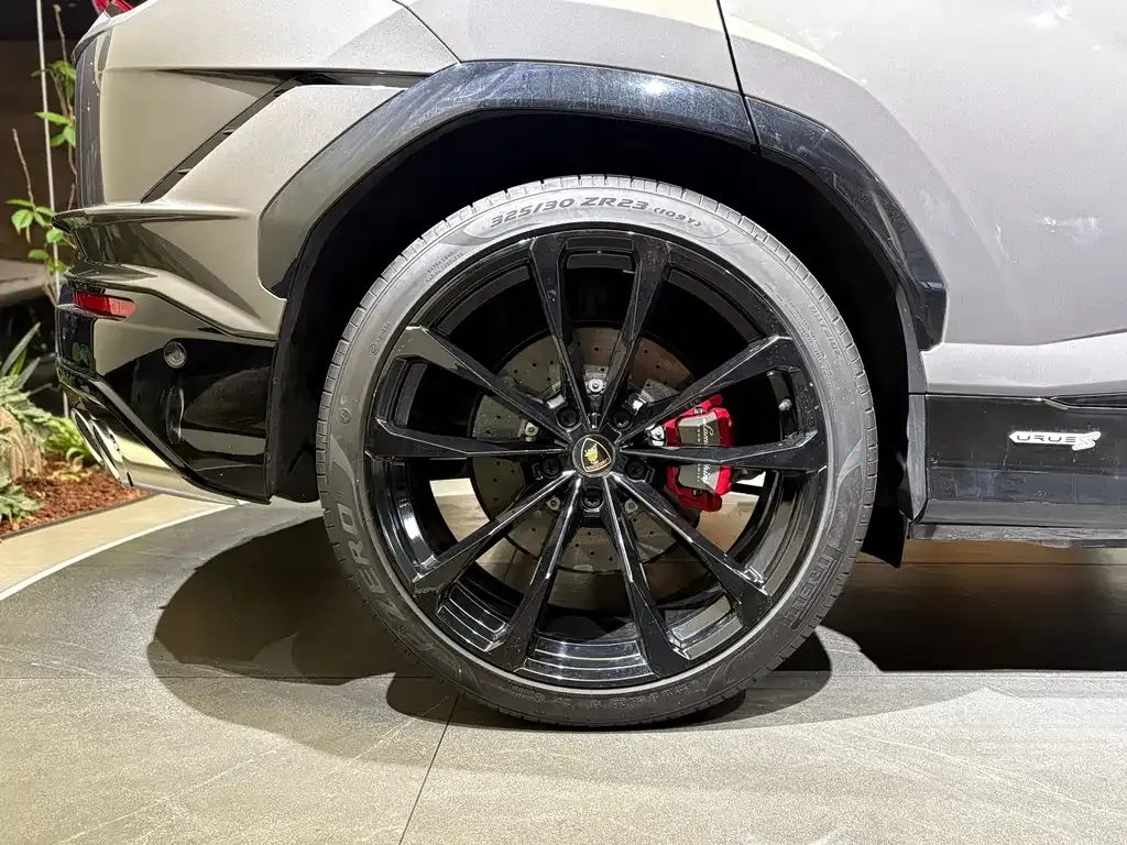 Lamborghini Urus 2024 из CN, фото 8
