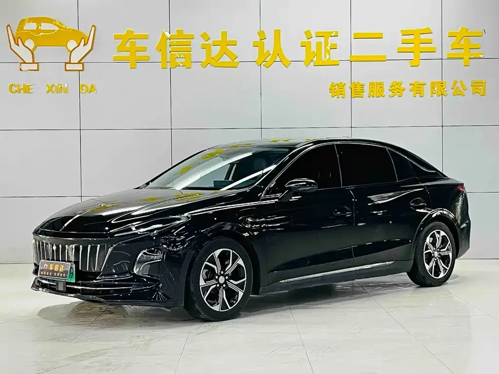 Hongqi E-QM5 — фото 1