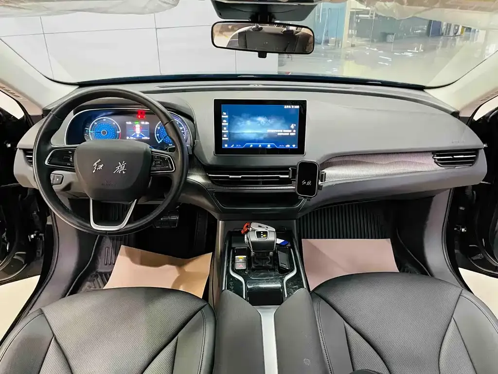 Hongqi E-QM5 — фото 10