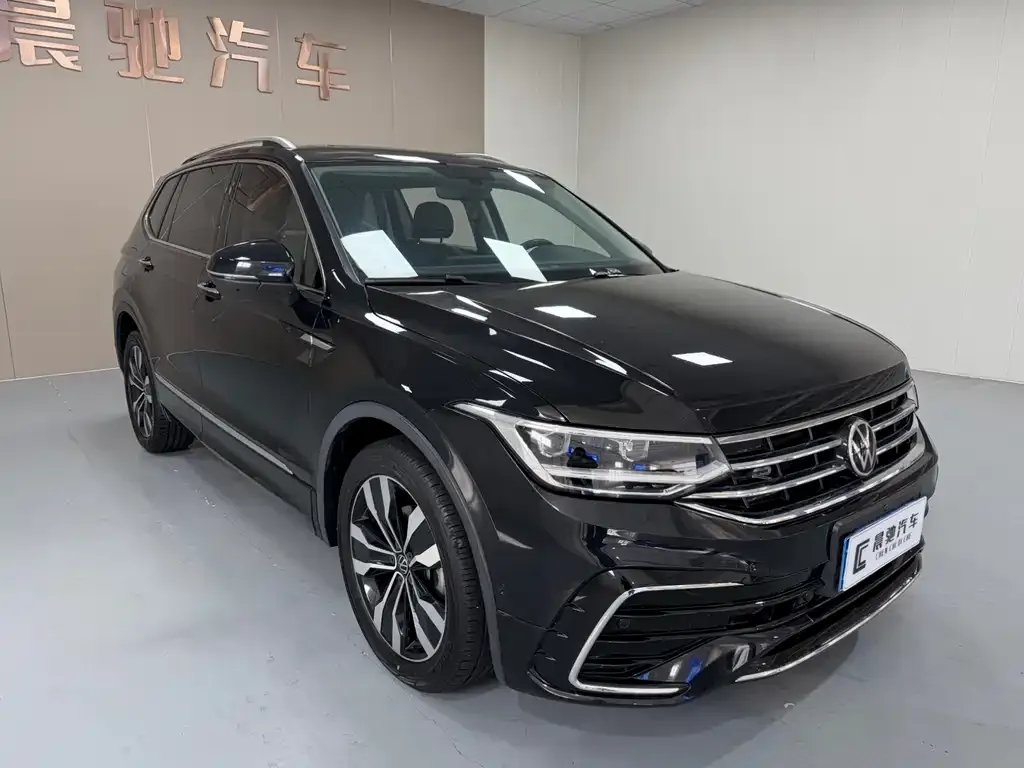 Volkswagen Tiguan L 2022 из CN, фото 2