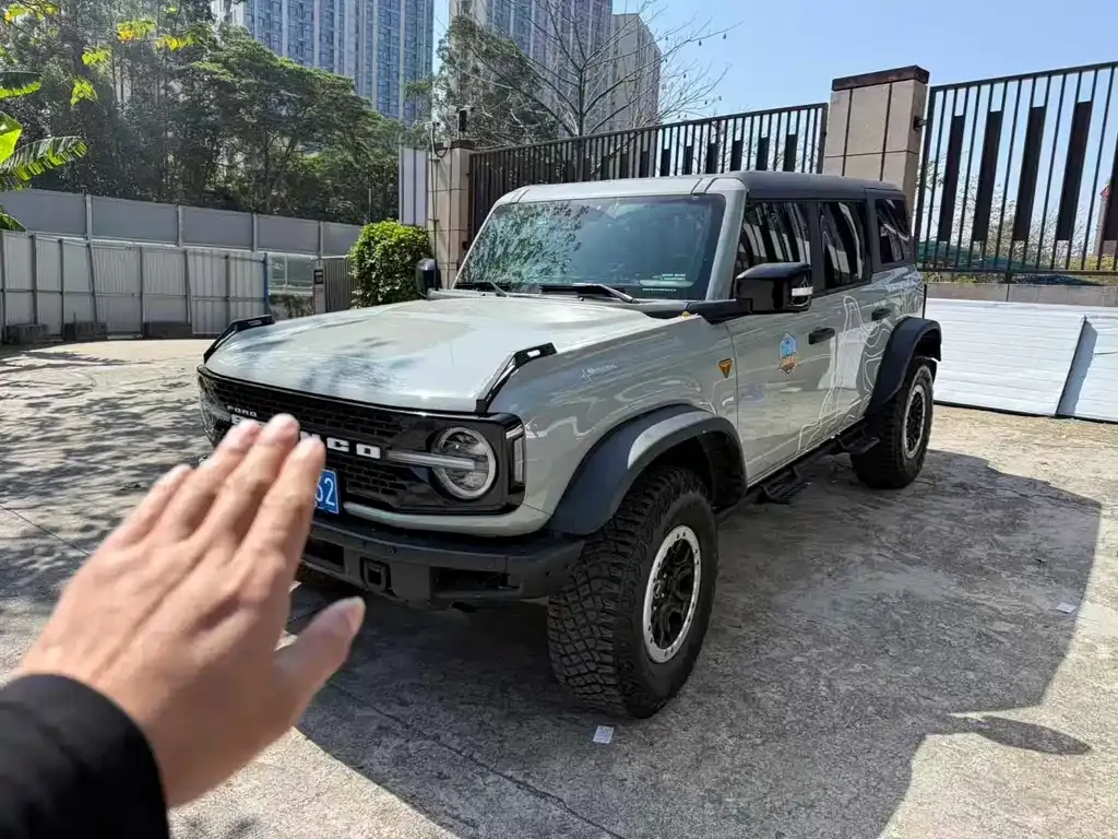 Ford Bronco 2024 из CN, фото 1