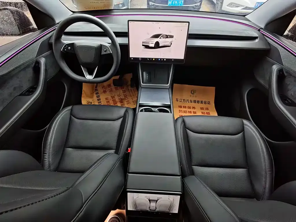 Tesla Model Y — фото 6