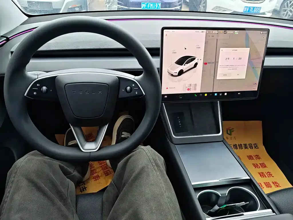 Tesla Model Y — фото 8