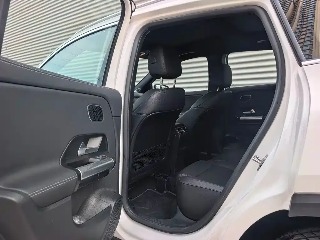 Mercedes-Benz GLA 2024 из CN, фото 5