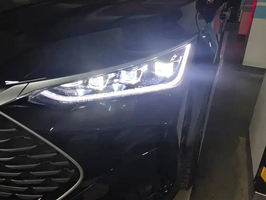 BYD Tang New Energy 2025 из CN, фото 8