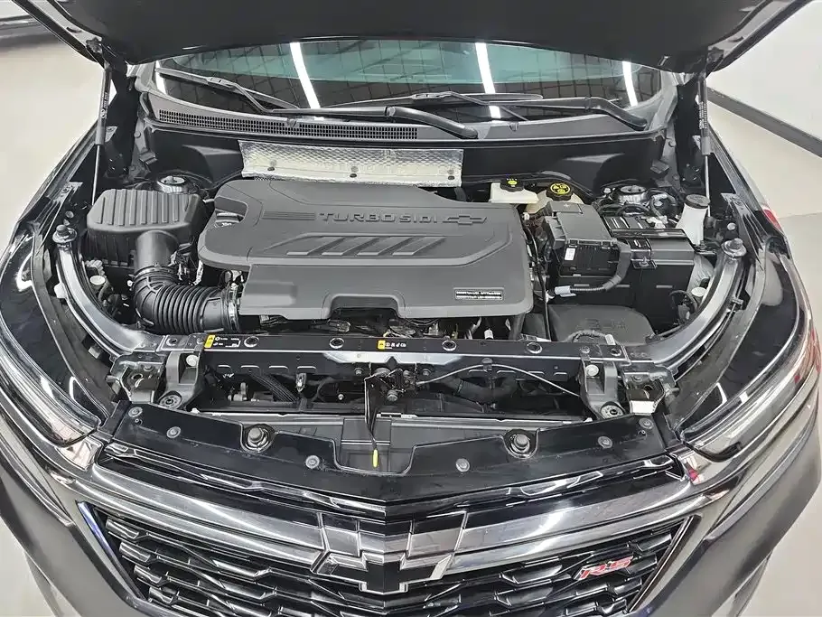 Chevrolet Equinox 2023 из CN, фото 8