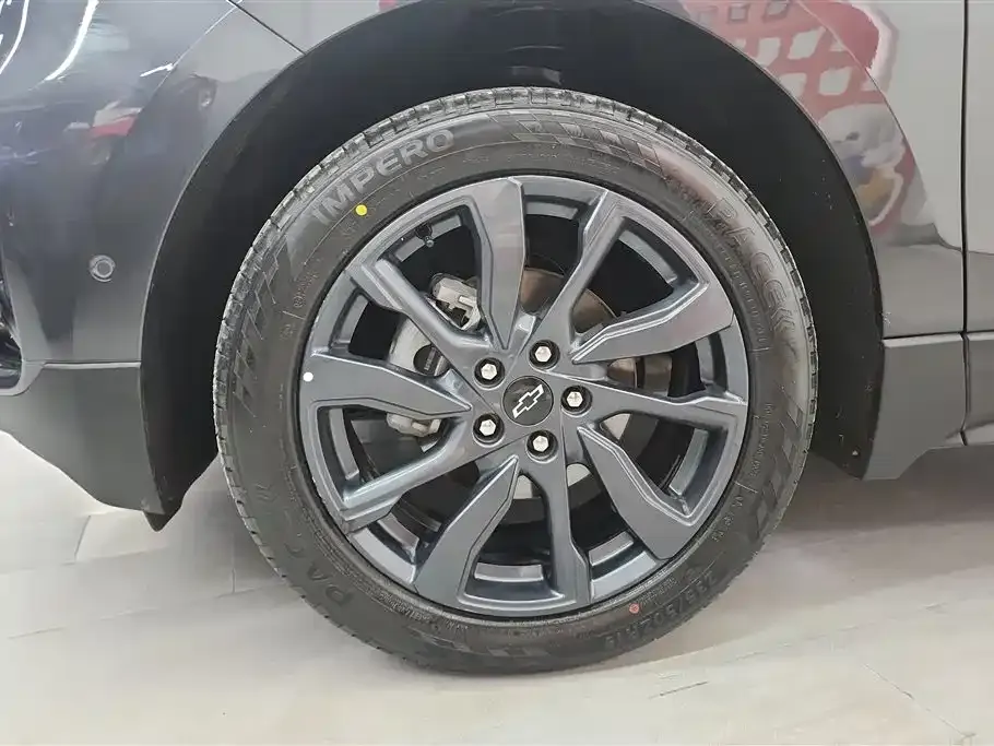 Chevrolet Equinox 2023 из CN, фото 9