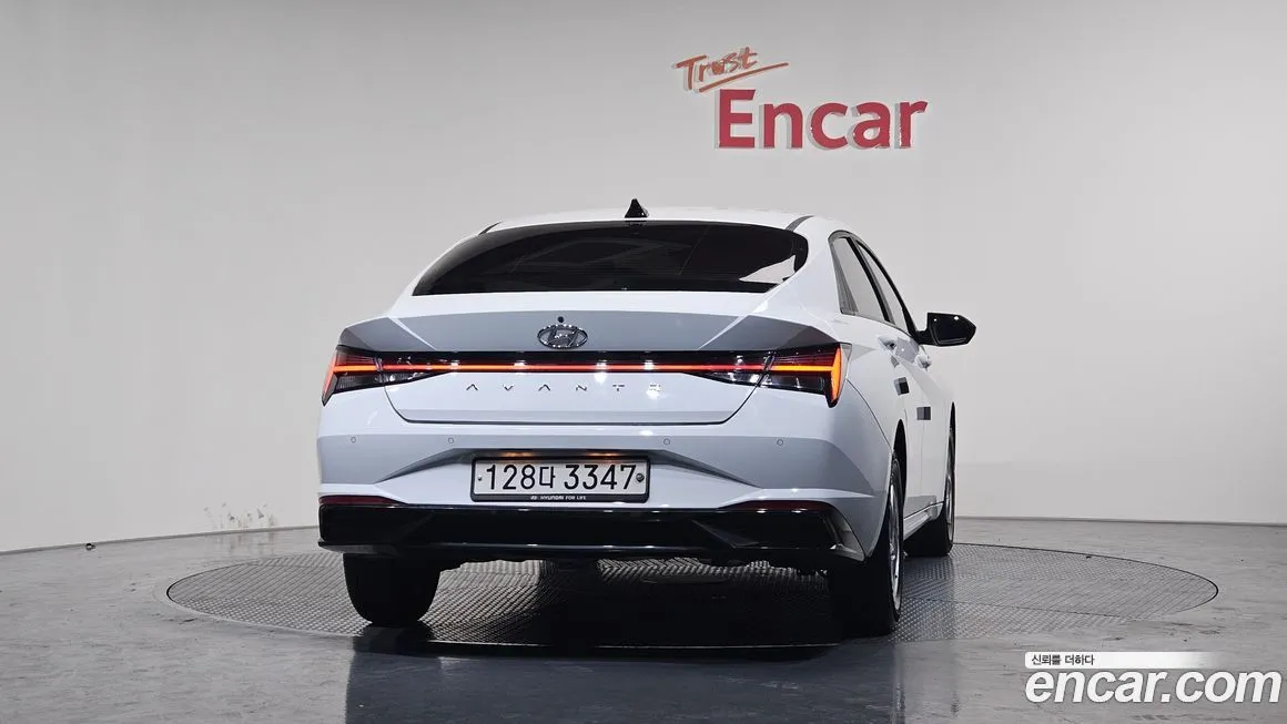 Hyundai AVANTE 2021 из KR, фото 2