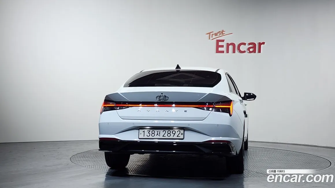 Hyundai AVANTE — фото 9