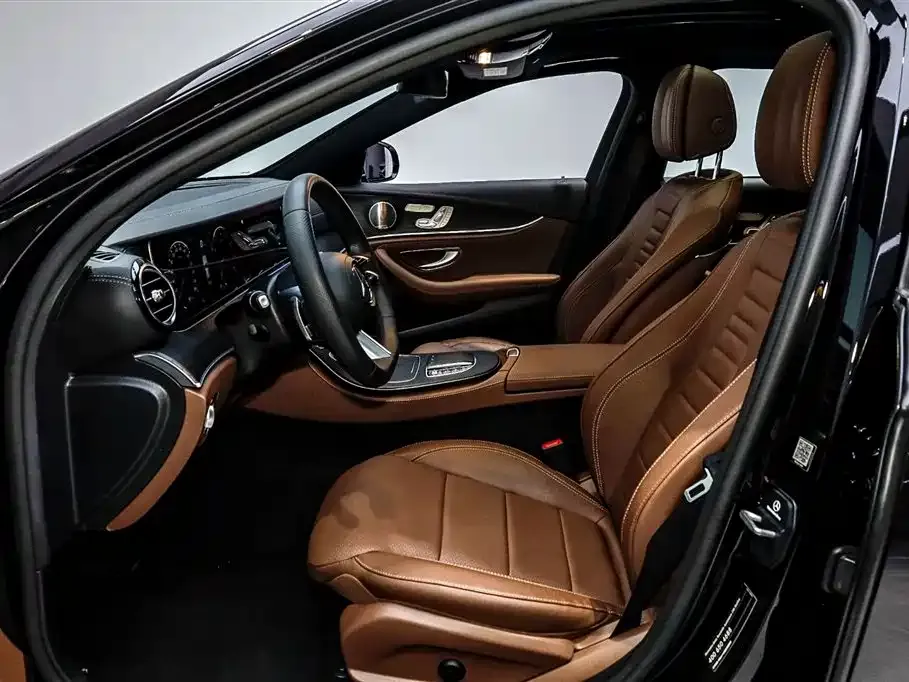 Mercedes-Benz E-Class — фото 10
