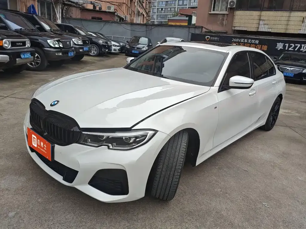 BMW 3 Series 2021 из CN, фото 1