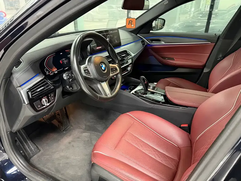 BMW 5 Series — фото 10